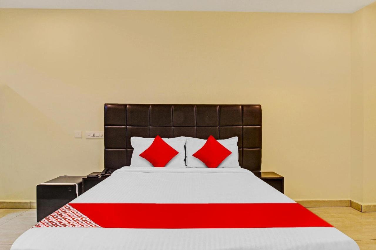 Super Hotel O Lakshmi Royal Inn ワランガル エクステリア 写真